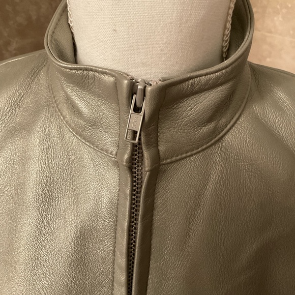 Vintage Jones New York Leather Jacket - Picture 3 of 8